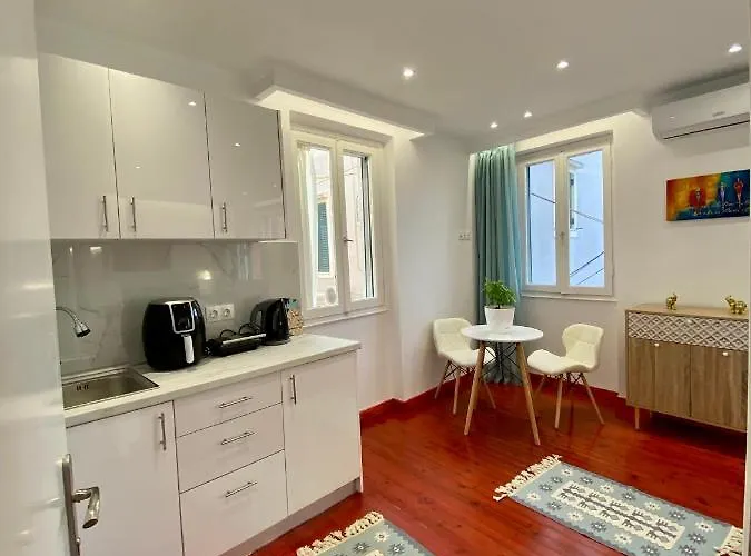 Corfu Port Art * Corfu (city)