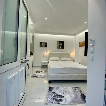 Corfu Port Art Apartman